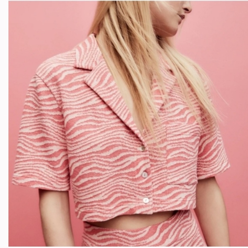 Zara pink jacquard knit zebra cropped shirt M Barbie animal print girlie barbie